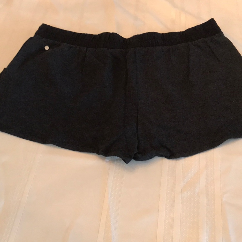 Fabletics Shorts - Picture 5 of 5